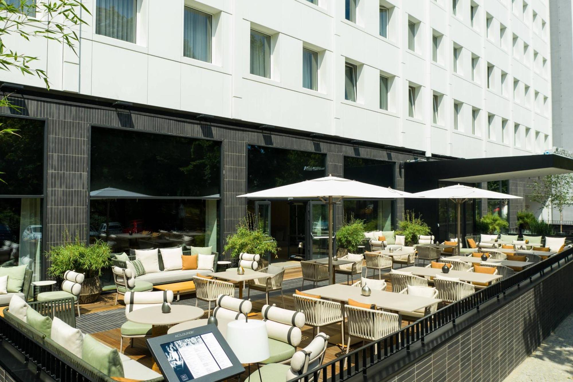Ac Hotel By Marriott Berlin Humboldthain Park Berlim Exterior foto