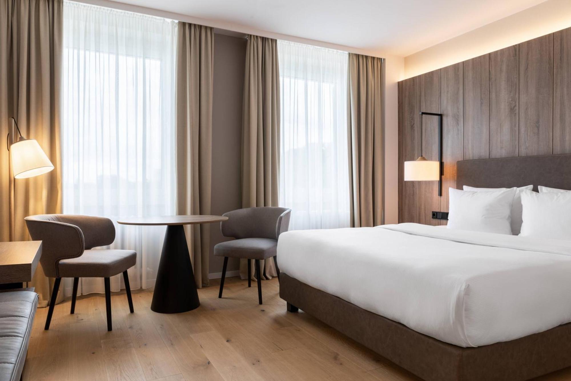 Ac Hotel By Marriott Berlin Humboldthain Park Berlim Exterior foto