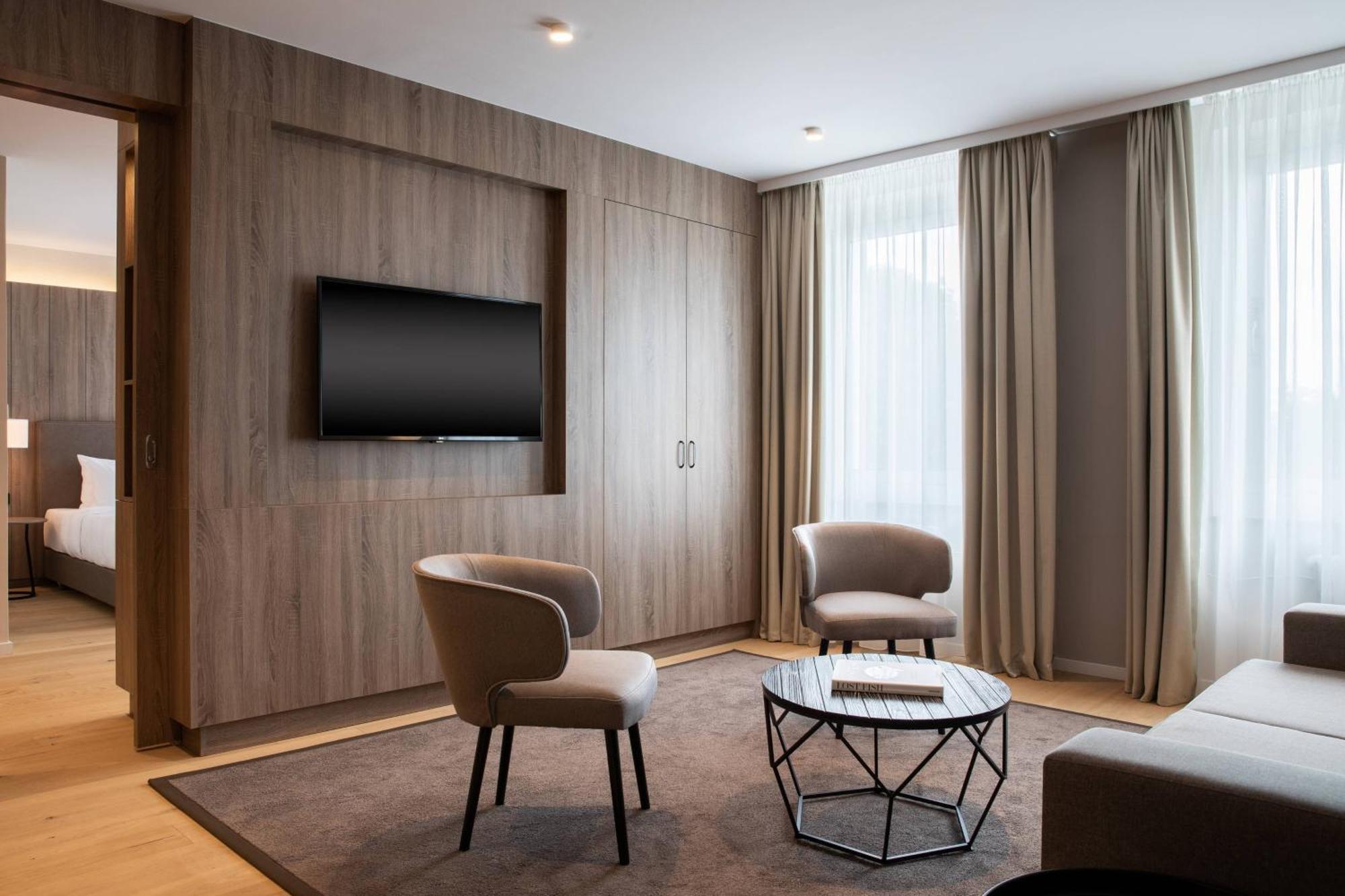 Ac Hotel By Marriott Berlin Humboldthain Park Berlim Exterior foto